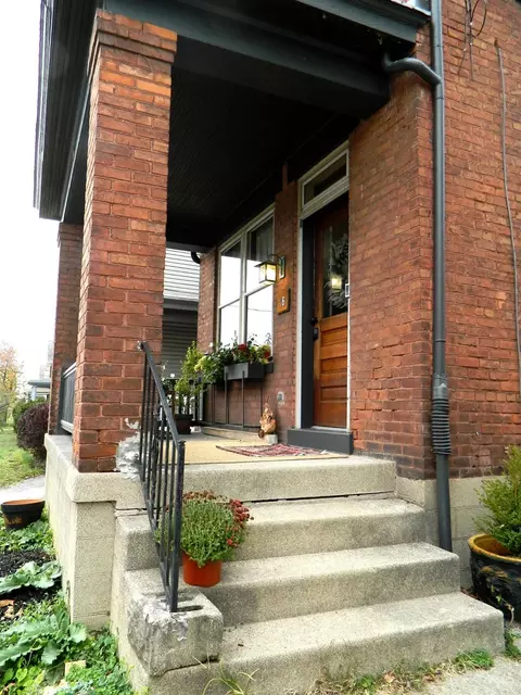 Exterior - 16 Kessler Ave, Cincinnati, OH 45217 photo 7 of 11