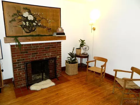 Living - 16 Kessler Ave, Cincinnati, OH 45217 photo 1 of 1