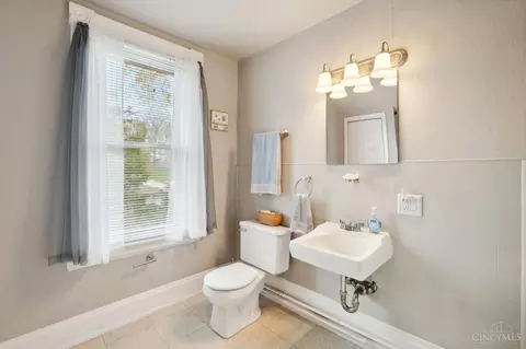 Bath - 7102 River Rd, Cincinnati, OH 45233 photo 3 of 3