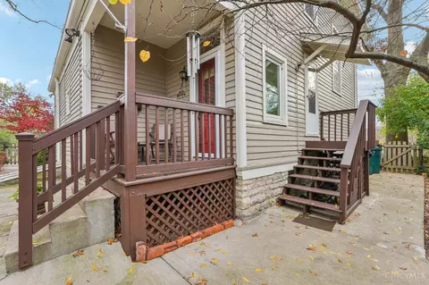 Exterior - 7102 River Rd, Cincinnati, OH 45233 photo 6 of 13