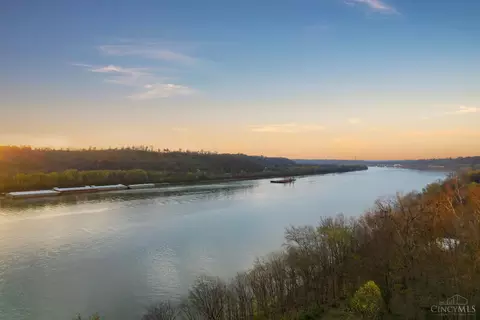 View/Area - 7102 River Rd, Cincinnati, OH 45233 photo 8 of 9