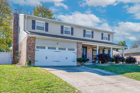 8423 Shenstone Dr, Cincinnati, OH 45255