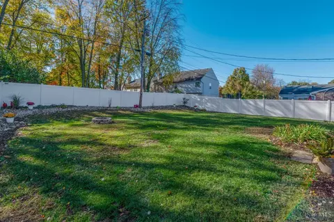 Exterior - 8423 Shenstone Dr, Cincinnati, OH 45255 photo 9 of 9