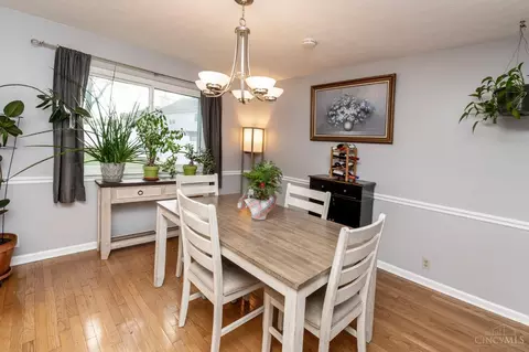 Dining - 8423 Shenstone Dr, Cincinnati, OH 45255 photo 2 of 3