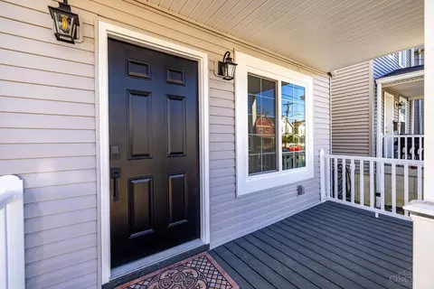 1667 Jonathan Ave, Cincinnati, OH 45207 photo 2