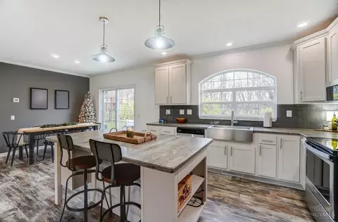 Kitchen - 508 Reeder Rd, Blanchester, OH 45107 photo 6 of 7
