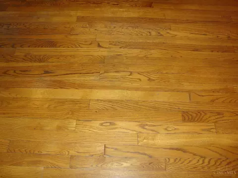 2113 Raeburn Dr, Cincinnati, OH 45223 photo 38
