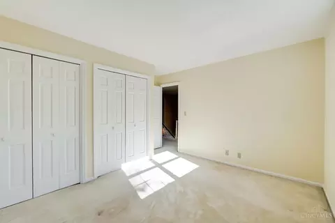 2113 Raeburn Dr, Cincinnati, OH 45223 photo 23
