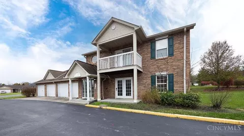 21 Indian Cove Cir, Oxford, OH 45056