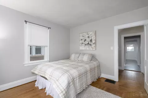 Bedroom - 3223 Phoenix Ave, Cheviot, OH 45211 photo 2 of 5
