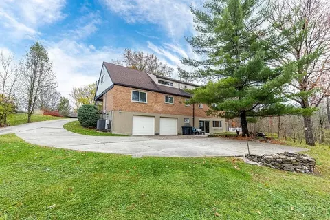4197 Timberpoint Dr, Cincinnati, OH 45247 photo 9