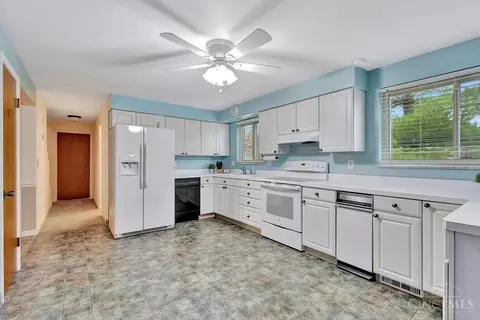 4197 Timberpoint Dr, Cincinnati, OH 45247 photo 18