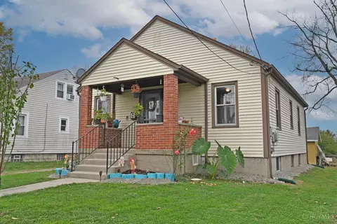 227 Burkhart Ave, Reading, OH 45215