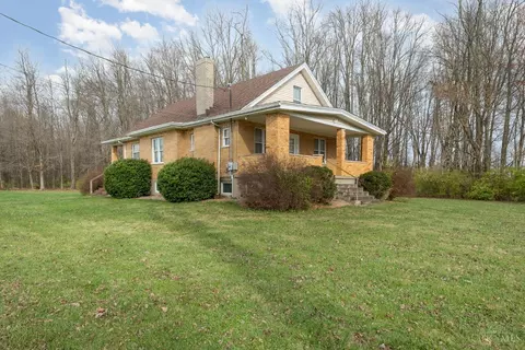 1261 Yankeetown Rd, Hamersville, OH 45130