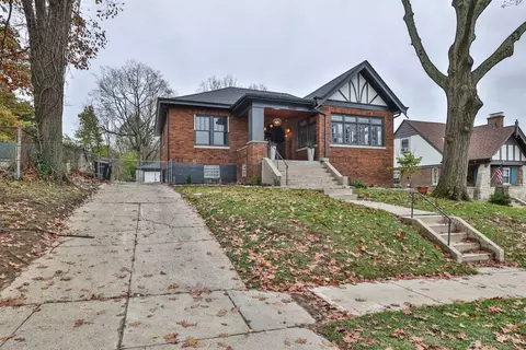 680 Hermosa Ave, Cincinnati, OH 45238
