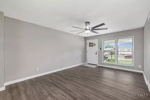 Living - 5372 Plover Ln, Cincinnati, OH 45238 photo 2 of 3