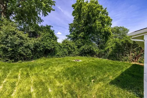 Exterior - 5372 Plover Ln, Cincinnati, OH 45238 photo 5 of 8