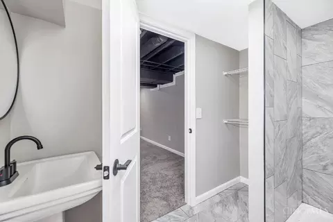 Bath - 5372 Plover Ln, Cincinnati, OH 45238 photo 2 of 3