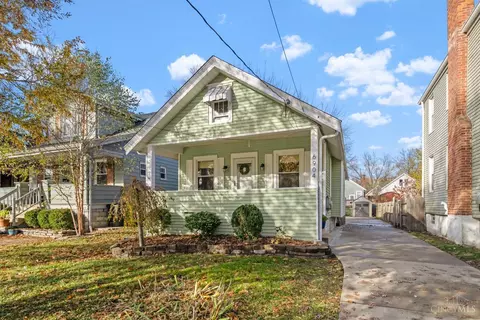 6904 Bramble Ave, Cincinnati, OH 45227