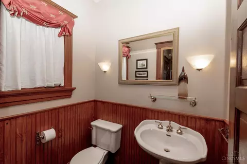 757 Delta Ave, Cincinnati, OH 45226 photo 18