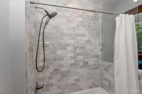 757 Delta Ave, Cincinnati, OH 45226 photo 32