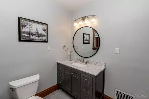 757 Delta Ave, Cincinnati, OH 45226 photo 31