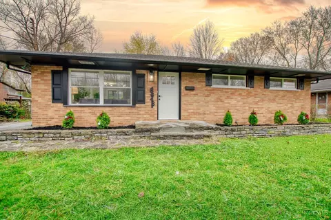8646 Zodiac Dr, Cincinnati, OH 45231