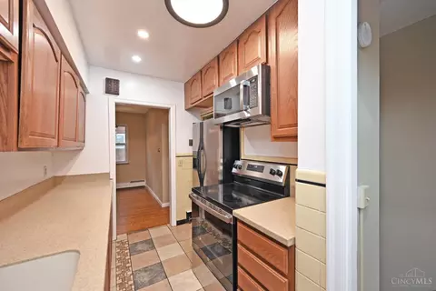 6300 Fairhurst Ave, Cincinnati, OH 45213 photo 17
