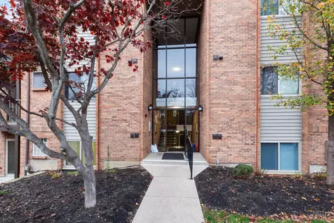 5983 Meadowcreek Dr #1, Milford, OH 45150