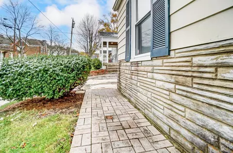 103 Vine St, Reading, OH 45215 photo 5