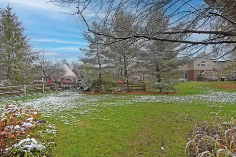 Exterior - 3450 Mackenzie Xing, Cincinnati, OH 45245 photo 6 of 12