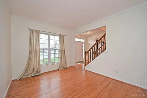 Living - 3450 Mackenzie Xing, Cincinnati, OH 45245 photo 1 of 4