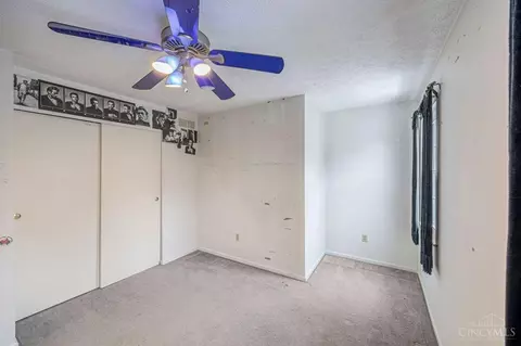 Bedroom - 10709 Shadowcrest Ct, Montgomery, OH 45242 photo 13 of 14