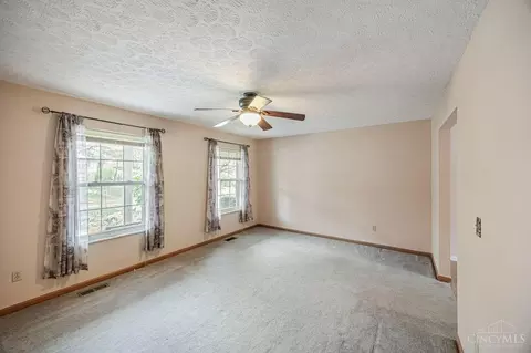 Bedroom - 10709 Shadowcrest Ct, Montgomery, OH 45242 photo 1 of 14
