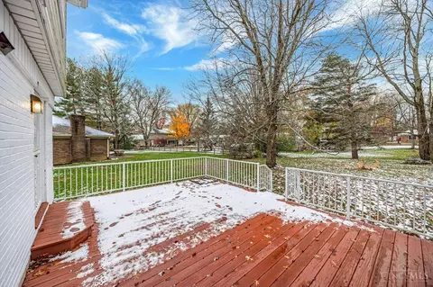 Exterior - 10709 Shadowcrest Ct, Montgomery, OH 45242 photo 8 of 13