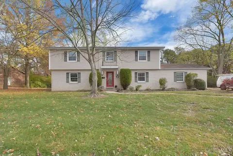 1168 Inner Circle Dr, Forest Park, OH 45240