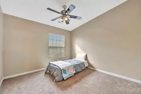 Bedroom - 7460 Bridge Point Dr, Cincinnati, OH 45248 photo 2 of 5