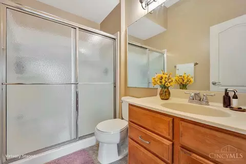 Bath - 7460 Bridge Point Dr, Cincinnati, OH 45248 photo 3 of 3