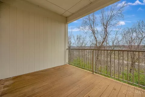 Exterior - 7460 Bridge Point Dr, Cincinnati, OH 45248 photo 2 of 6