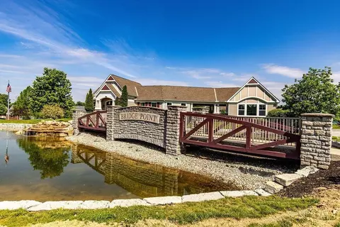 View/Area - 7460 Bridge Point Dr, Cincinnati, OH 45248 photo 5 of 5