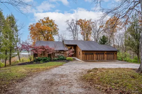 25 Locust Hill Rd, Cincinnati, OH 45245