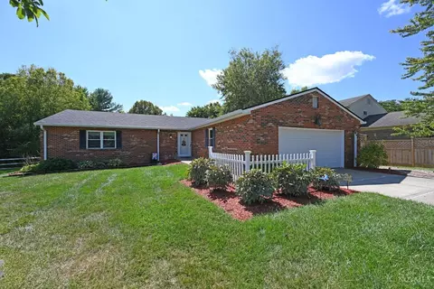 6045 Hummingbird Dr, Mason, OH 45040