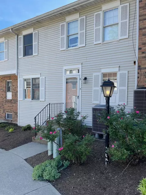 5662 Rapid Run Rd, Cincinnati, OH 45238