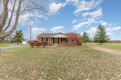9806 Gustin Rider Rd, Blanchester, OH 45107