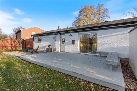 Exterior - 9611 Tanbark Ct, Cincinnati, OH 45231 photo 3 of 5