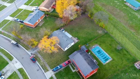 View/Area - 9611 Tanbark Ct, Cincinnati, OH 45231 photo 1 of 3