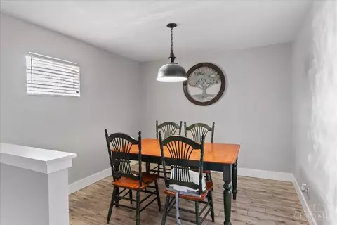 Dining - 9611 Tanbark Ct, Cincinnati, OH 45231 photo 1 of 2