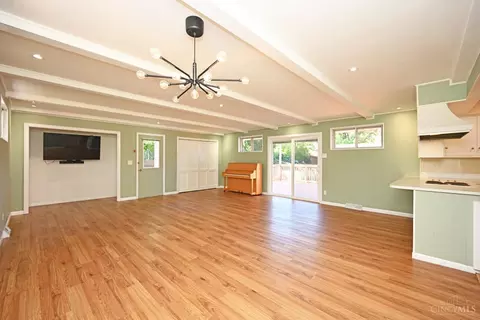 Living - 1647 Krylon Dr, Reading, OH 45215 photo 3 of 11