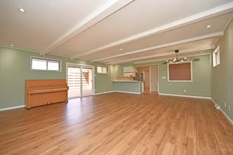 Living - 1647 Krylon Dr, Reading, OH 45215 photo 4 of 11