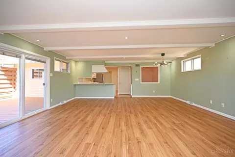 Living - 1647 Krylon Dr, Reading, OH 45215 photo 5 of 11